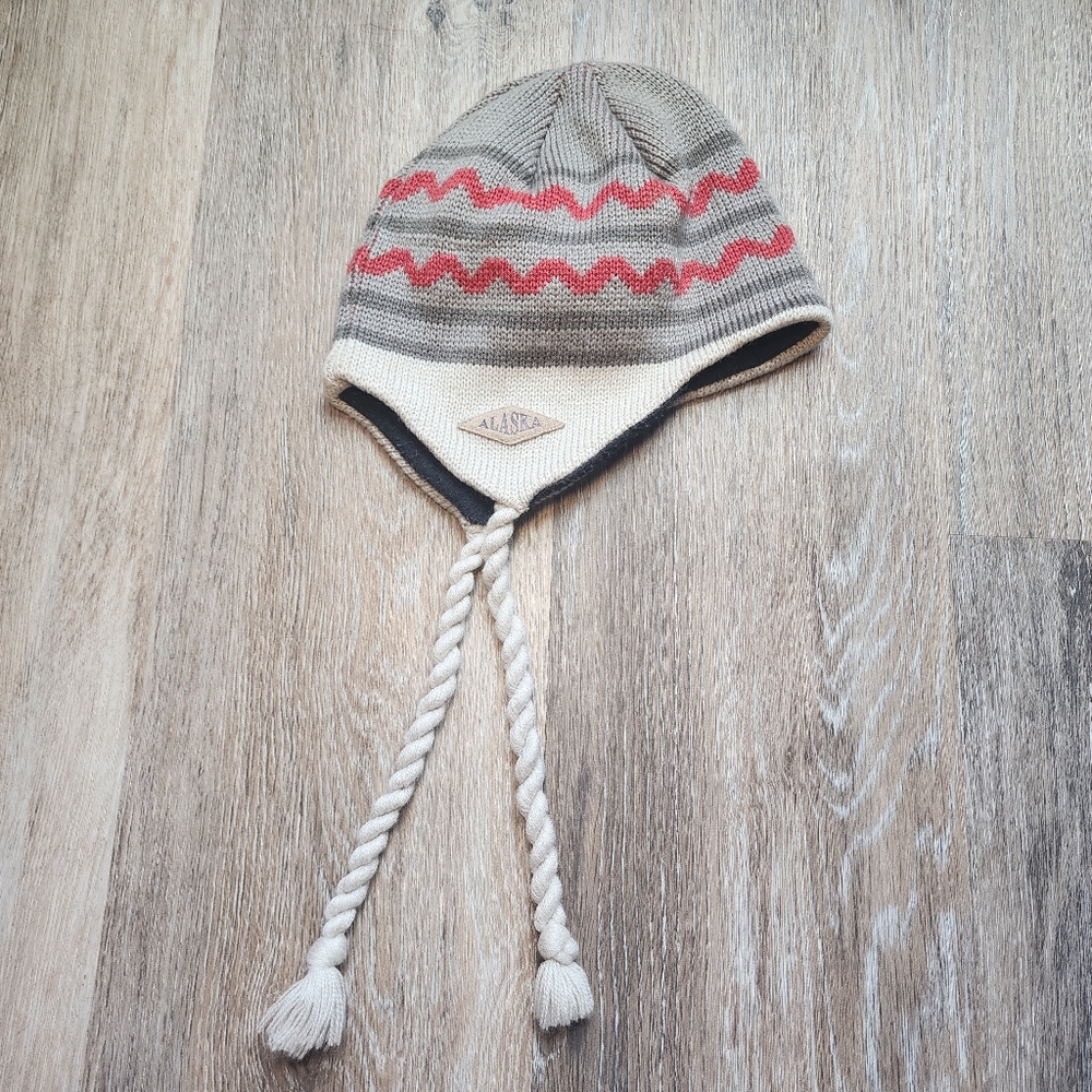 ARCTIC CIRCLE Hat Winter Fleece Lined Beige and Red Knit Hat
